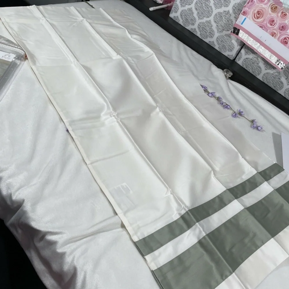 NIB [ 1 King ] Pillowcase for Frette At Home Brenta in Ivory‎ / Sage Green
